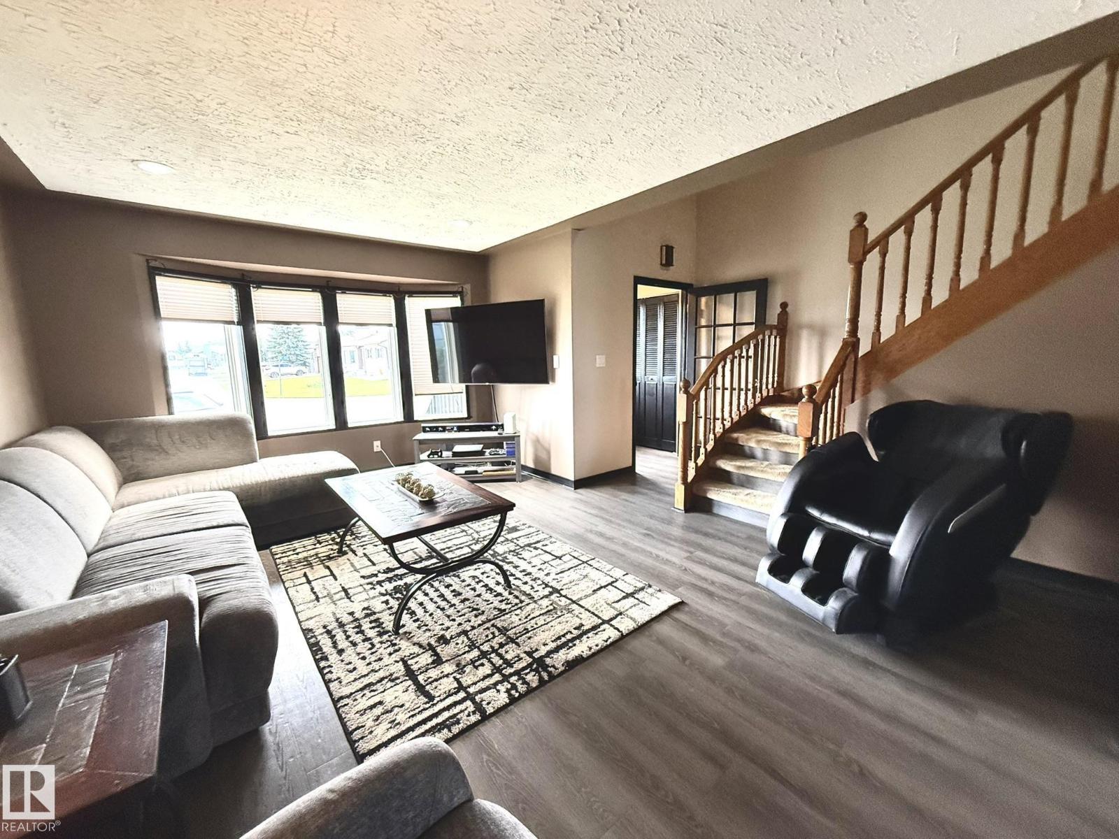 4508 57 Av, Lamont, Alberta  T0B 2R0 - Photo 5 - E4501938