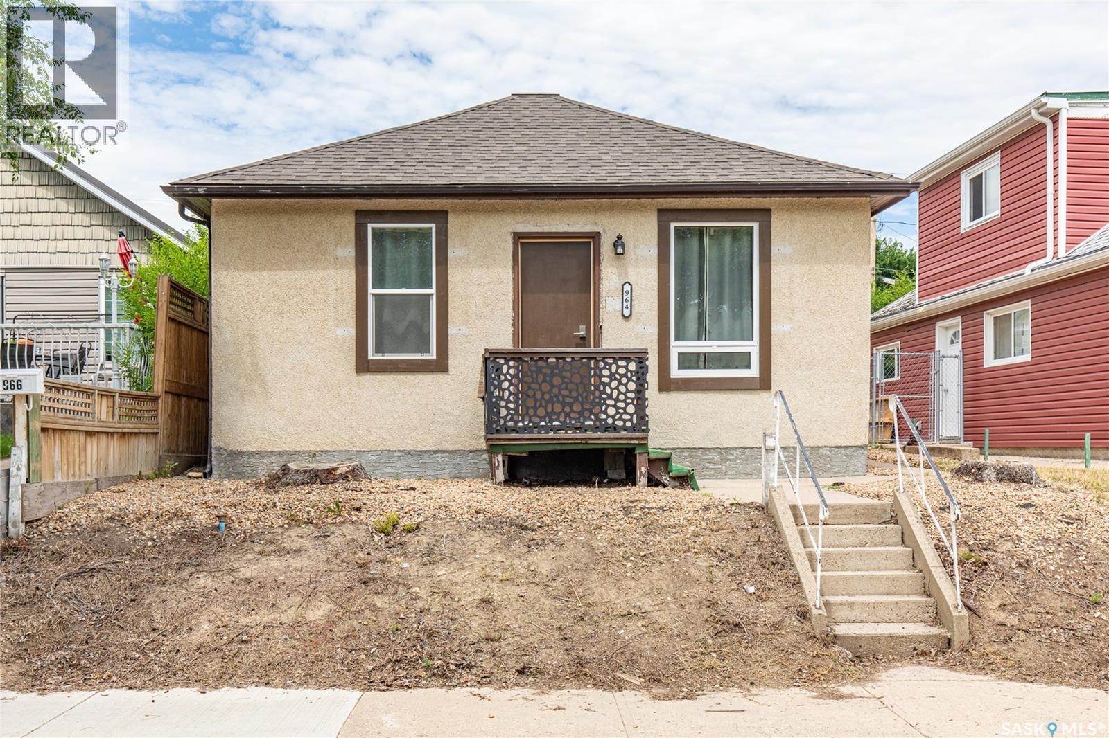964 Athabasca STREET W, Moose Jaw, Saskatchewan