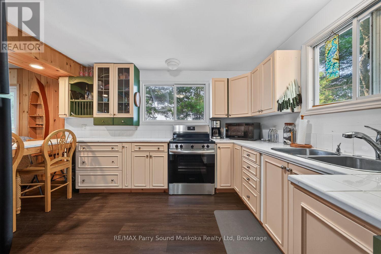 3 Robinson Road, Magnetawan, Ontario  P0A 1P0 - Photo 6 - X13623228