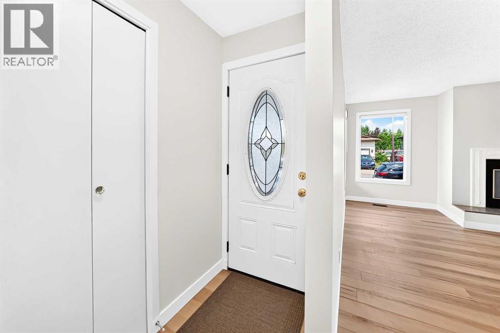 28 Whiteram Close NE, Calgary, Alberta  T1Y 5X8 - Photo 4 - A2332606