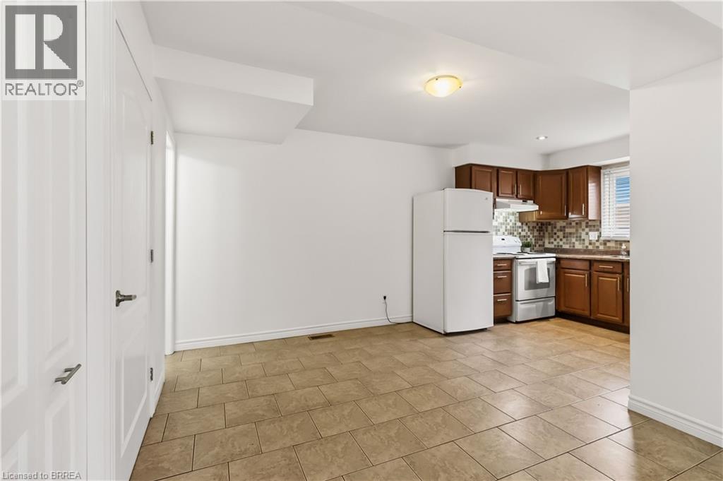 51 Metcalfe Crescent Unit# C, Brantford, Ontario  N3R 2L7 - Photo 9 - 40828766