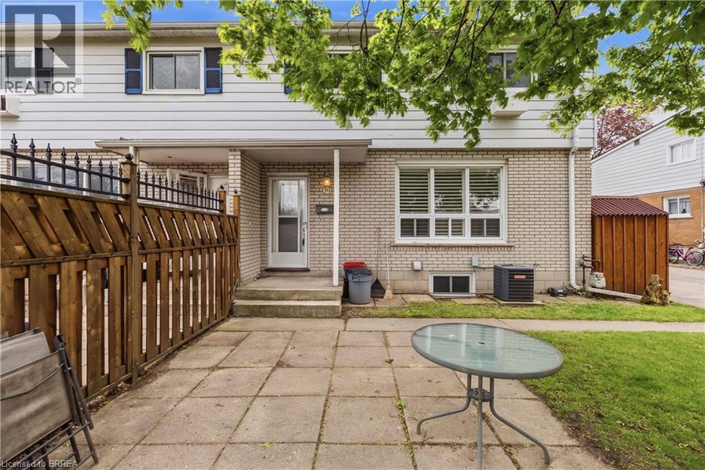 51 METCALFE Crescent Unit# C, Brantford, Ontario