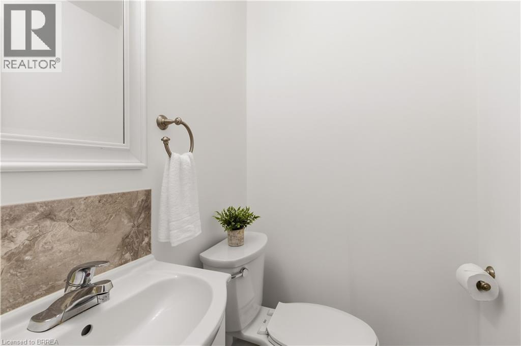 51 Metcalfe Crescent Unit# C, Brantford, Ontario  N3R 2L7 - Photo 15 - 40828766