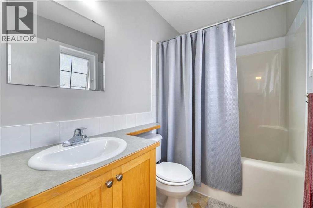 90 Parklane Drive, Strathmore, Alberta  T1P 1R2 - Photo 32 - A2296466