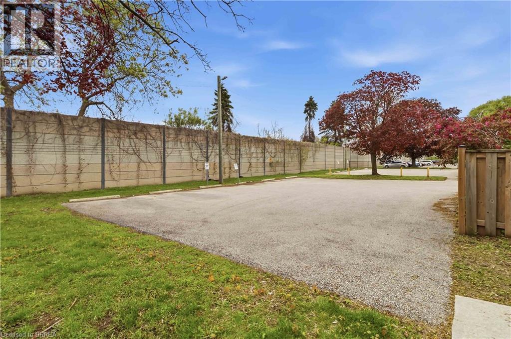 51 Metcalfe Crescent Unit# C, Brantford, Ontario  N3R 2L7 - Photo 32 - 40828766