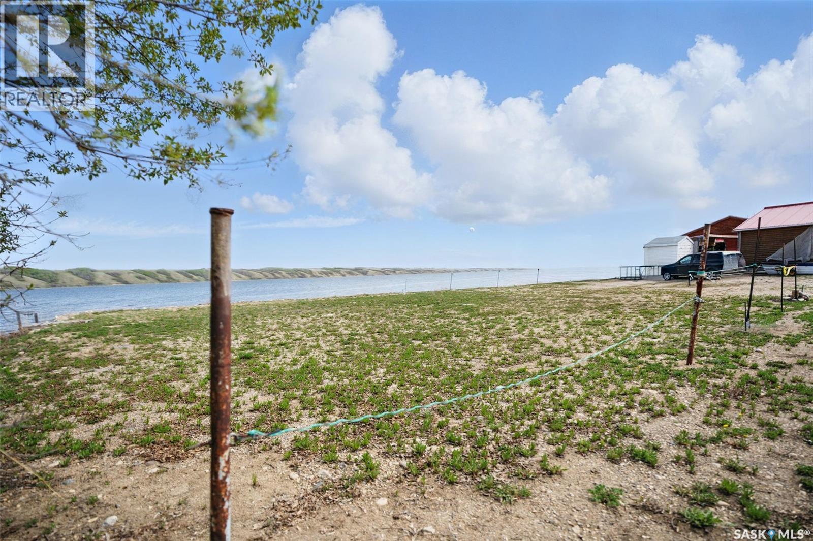 100 Maclachlan Avenue, Manitou Beach, Saskatchewan  S0K 4T1 - Photo 2 - SK044380