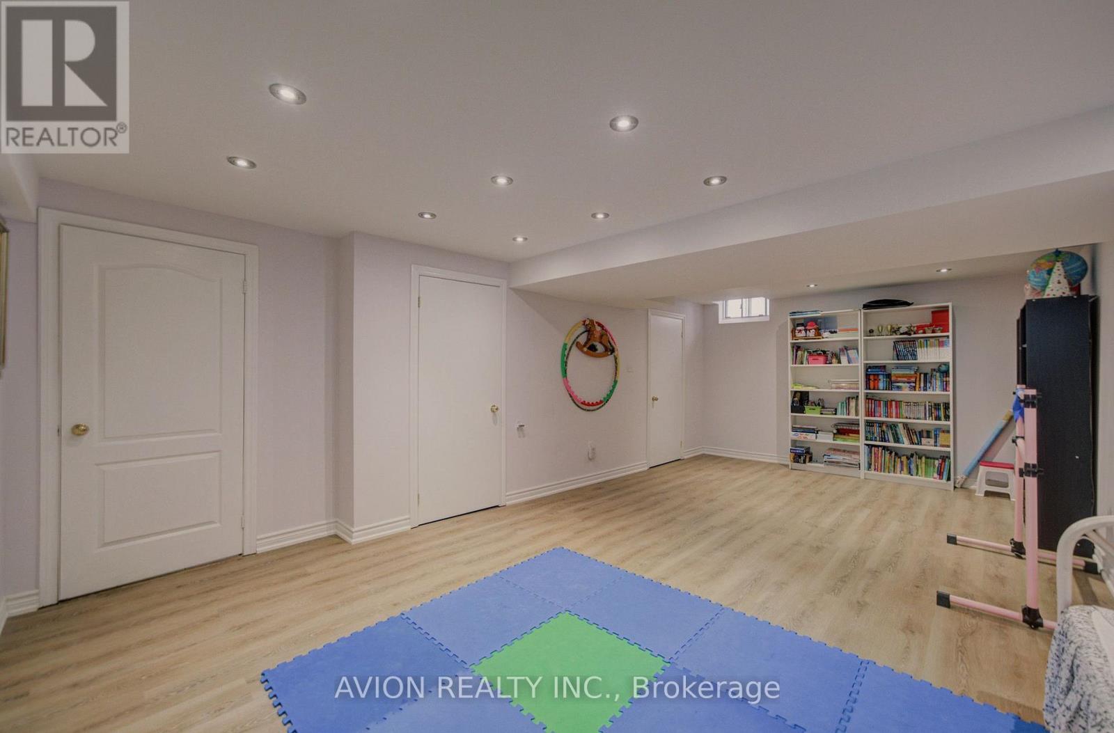 203 Valleymede Drive, Richmond Hill, Ontario  L4B 3S4 - Photo 40 - N13631178