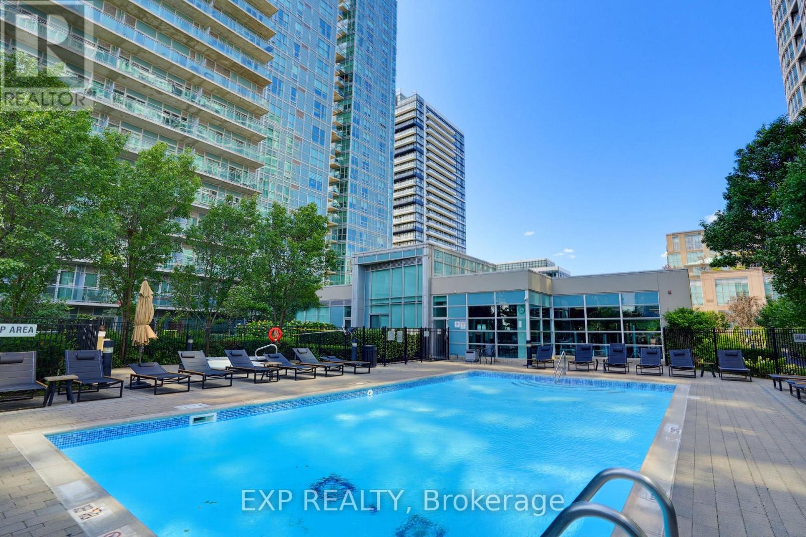 813 - 155 Legion Road N, Toronto, Ontario  M8Y 0A7 - Photo 42 - W13624400