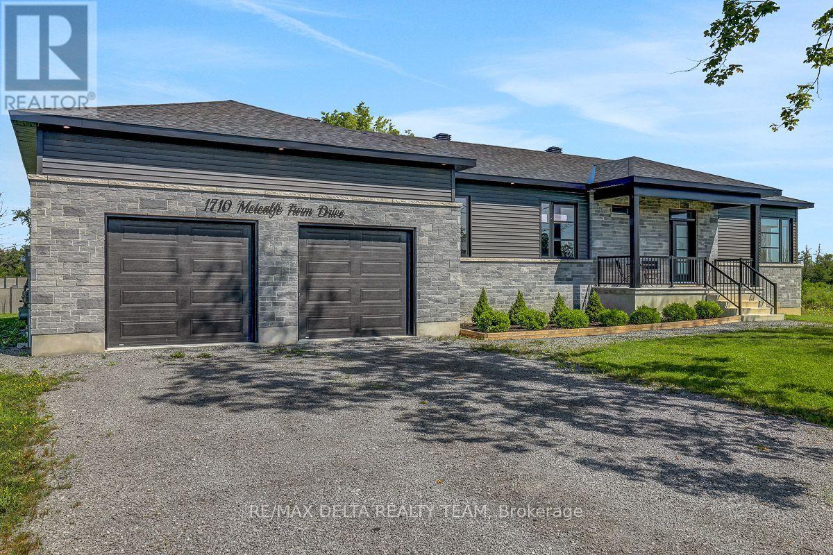 1710 Metcalfe Farm Road, Ottawa, Ontario  K0A 2P0 - Photo 2 - X13632080