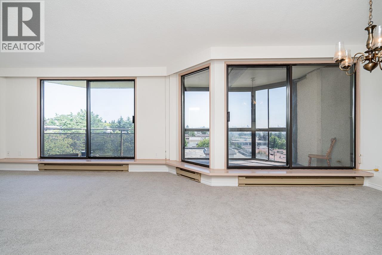 801 444 Lonsdale Avenue, North Vancouver, British Columbia V7M 3H5 - Photo 2 - R3141793