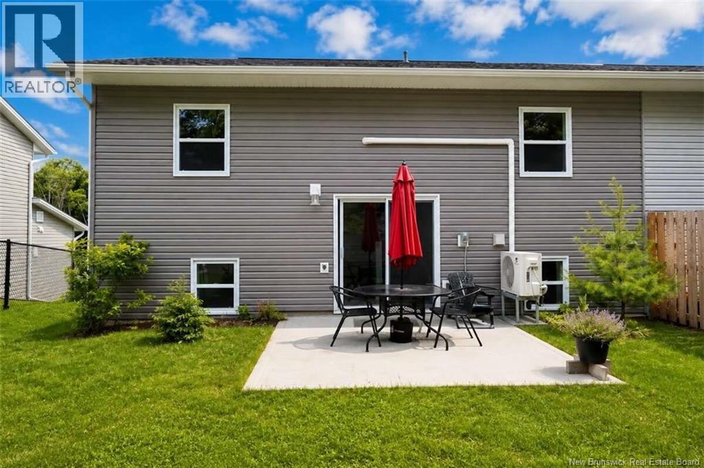 67 Dewitt Acres, Fredericton, New Brunswick  E3A 6S3 - Photo 2 - NB145229