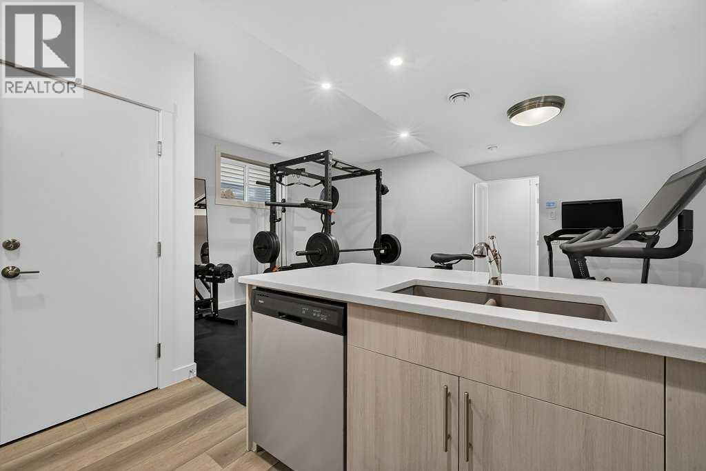 97 Rowmont Heath Nw, Calgary, Alberta  T3L 0H8 - Photo 37 - A2330980