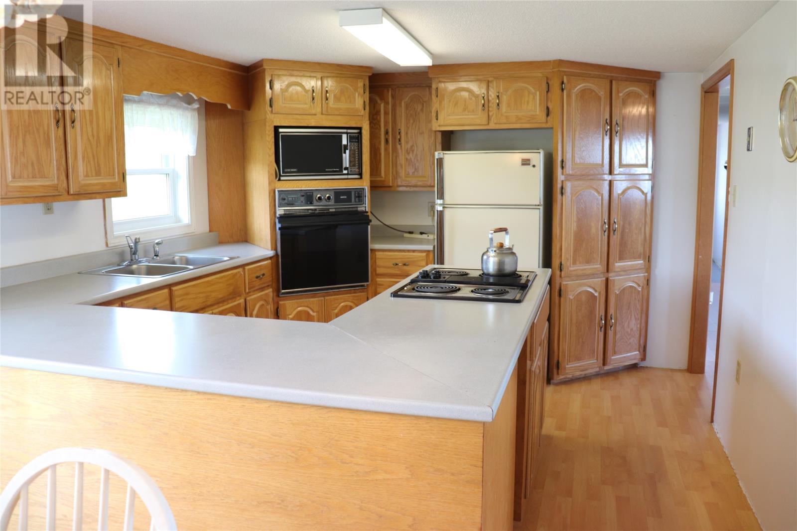 3 Seashore Lane, Cape St George — photo 9