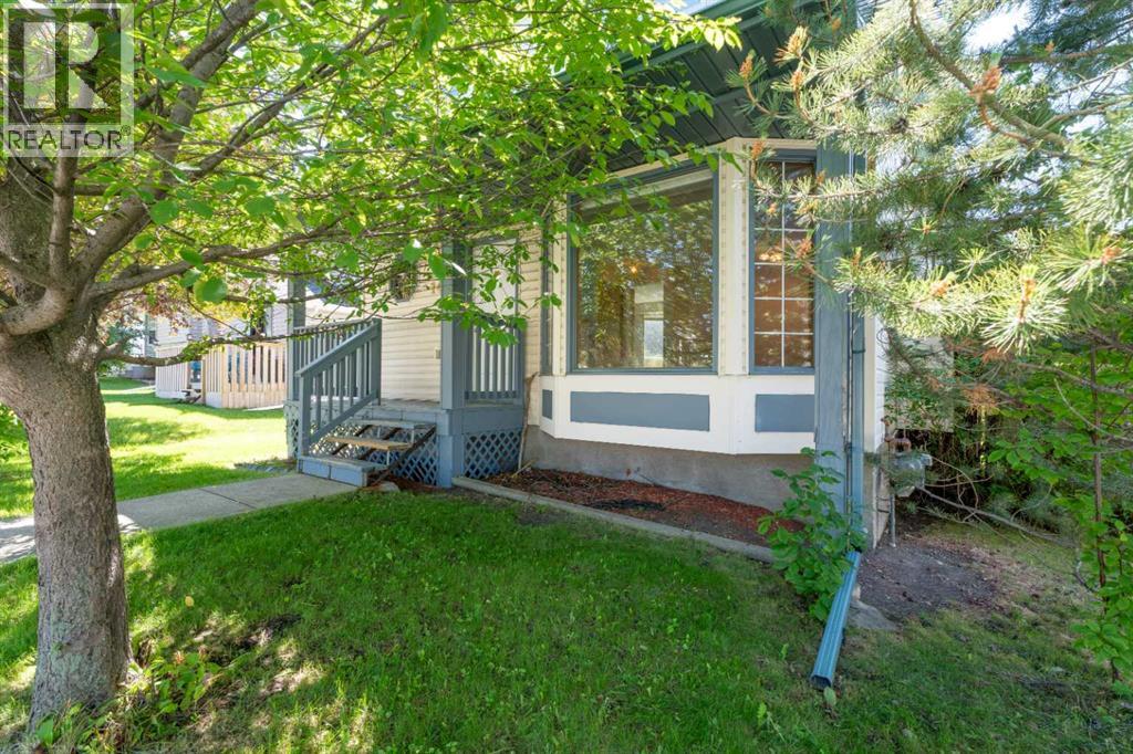 14 Easterbrook Place SE, Airdrie, Alberta  T4B 2H2 - Photo 4 - A2327919