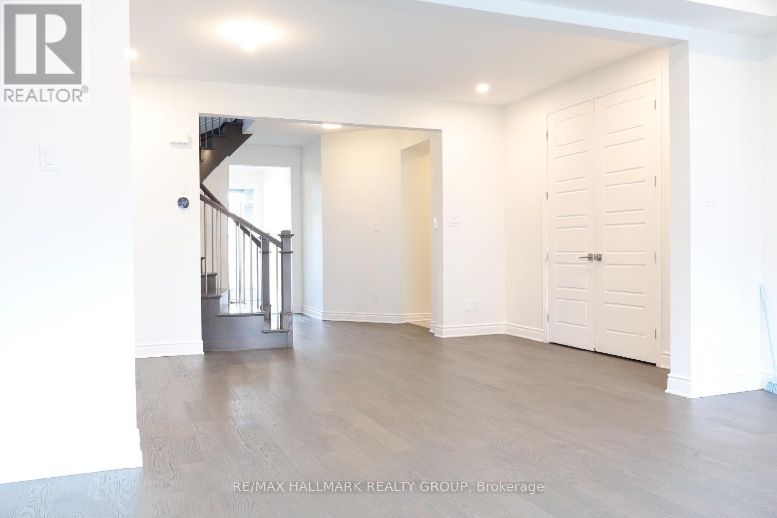 319 Proxima Terrace, Ottawa, Ontario  K2J 6S7 - Photo 3 - X13632132