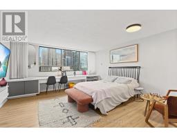 1603 - 914 YONGE STREET, Toronto, Ontario
