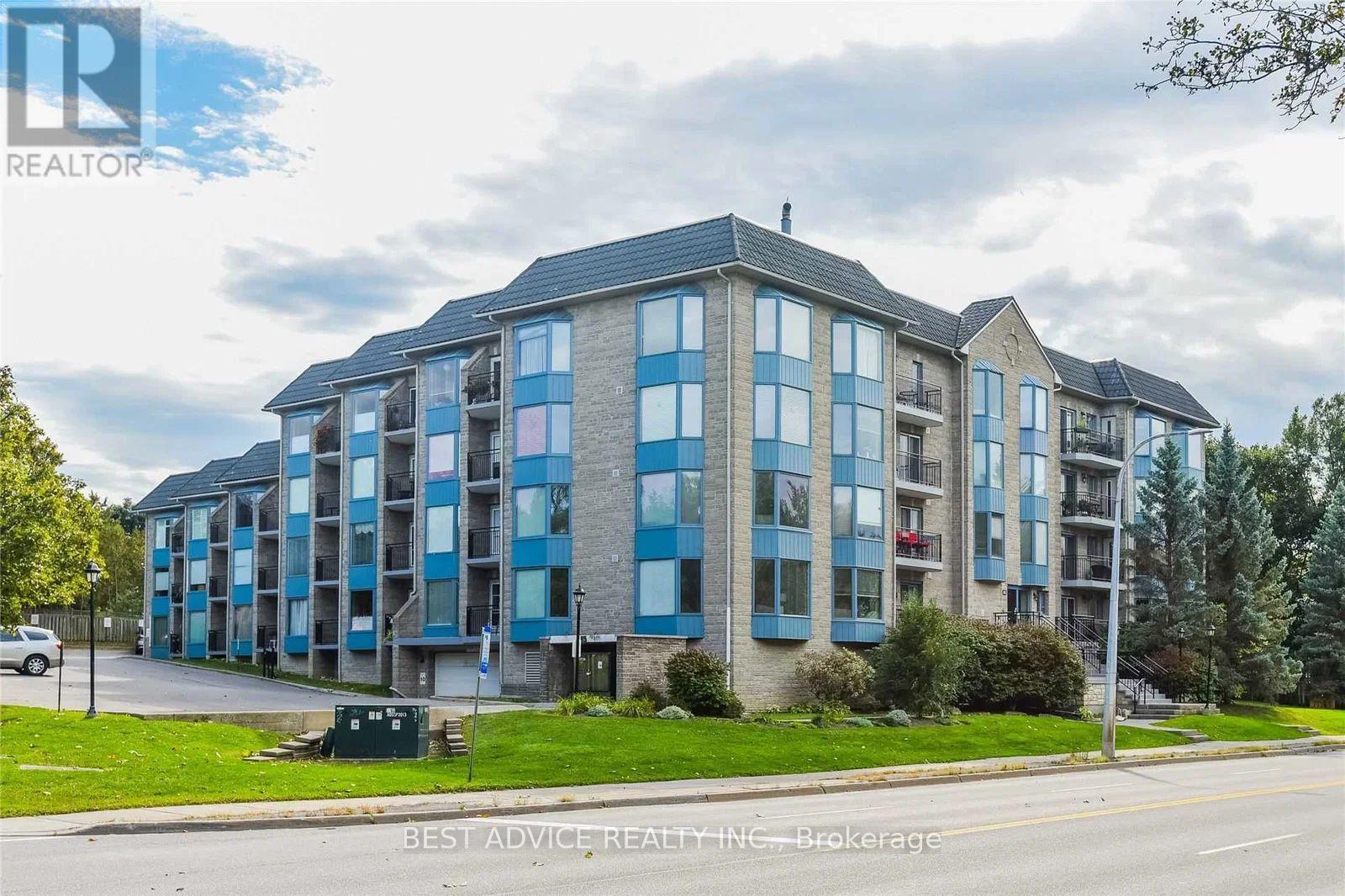 104 - 85 WELLINGTON STREET W, Aurora, Ontario