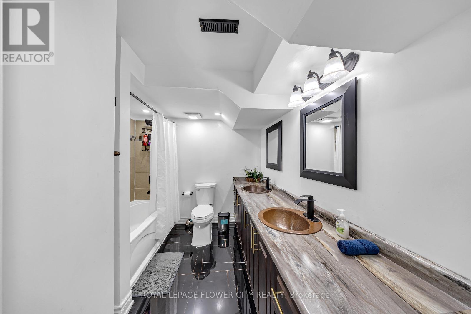 37 Denim Drive, Brampton, Ontario  L6P 2R3 - Photo 40 - W13592646