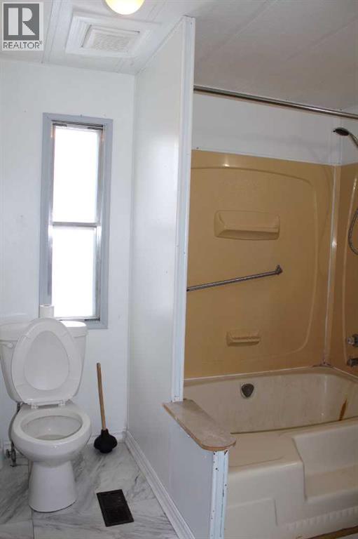 101 7th Avenue SE, Manning, Alberta  T0H 2M0 - Photo 4 - A2306261