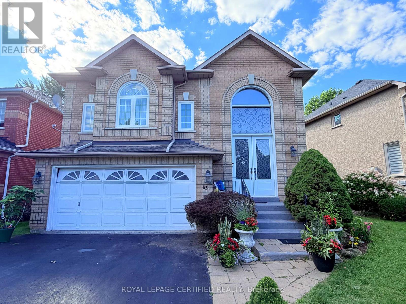 43 BOULDING AVENUE, Hamilton, Ontario