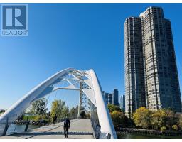 304 - 1 PALACE PIER COURT, Toronto, Ontario