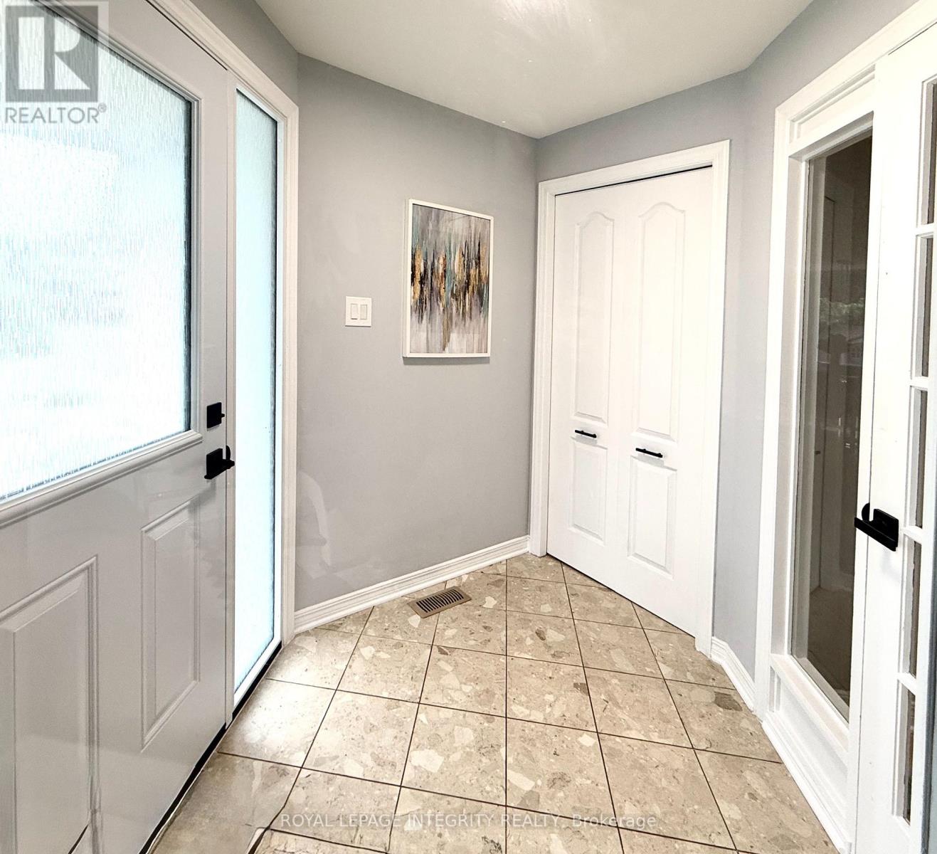 4 Glenarden Court, Ottawa, Ontario  K2G 5V9 - Photo 3 - X13632162