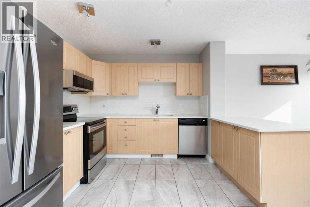 136 Kodiak Crescent, Fort Mcmurray, Alberta  T9K 2L9 - Photo 3 - A2331519