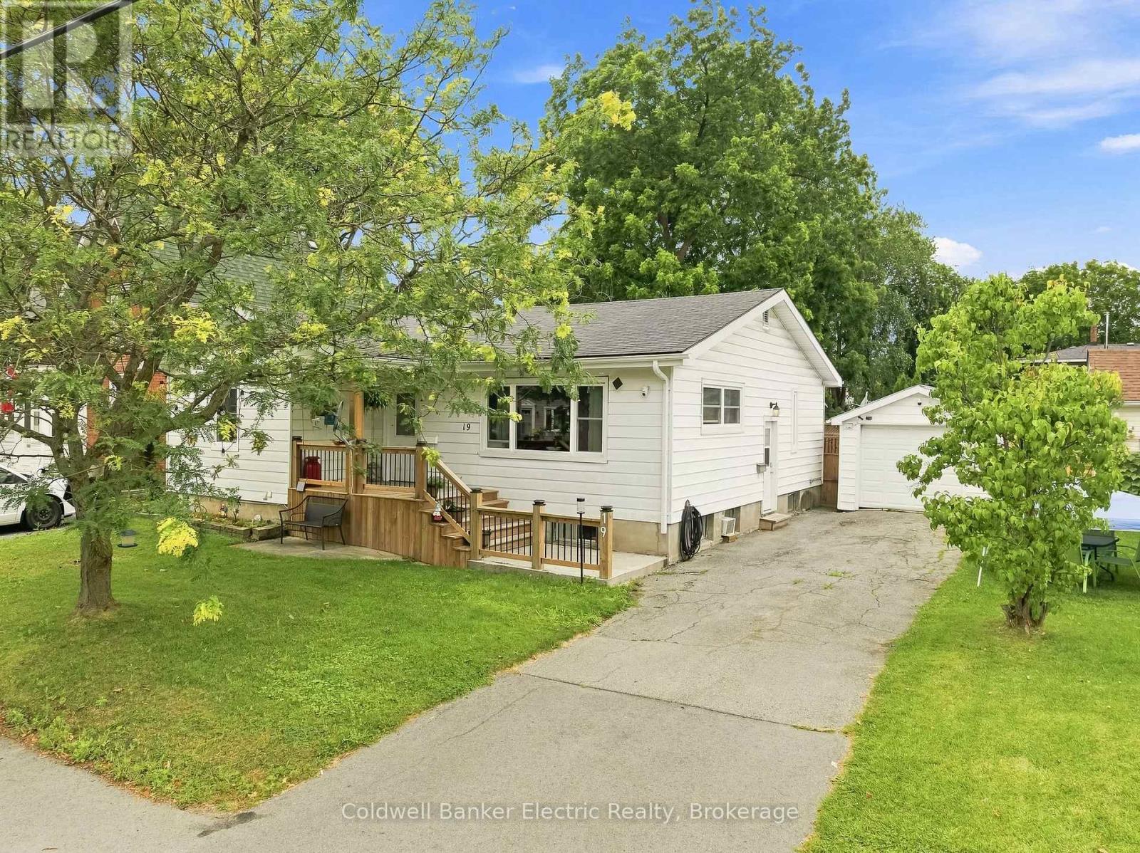 19 Graham Street E, Greater Napanee, Ontario  K7R 1L6 - Photo 2 - X13632170