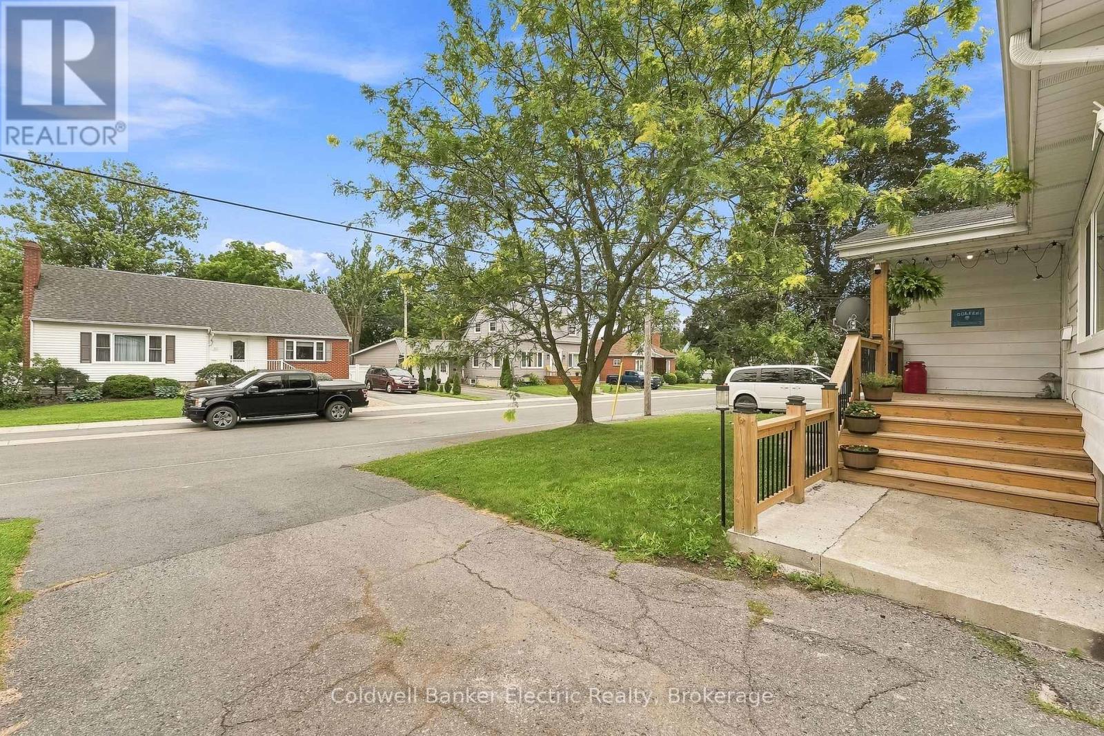 19 Graham Street E, Greater Napanee, Ontario  K7R 1L6 - Photo 4 - X13632170