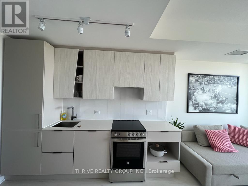 3208 - 3900 Confederation Parkway, Mississauga, Ontario  L5B 0L4 - Photo 2 - W13632176