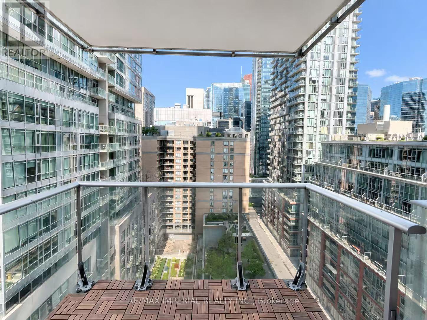 1502 - 30 Nelson Street, Toronto, Ontario  M5V 0H5 - Photo 12 - C13632174