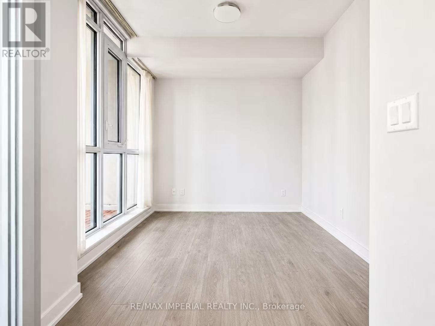 1502 - 30 Nelson Street, Toronto, Ontario  M5V 0H5 - Photo 7 - C13632174