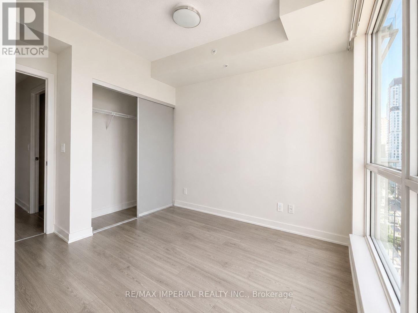 1502 - 30 Nelson Street, Toronto, Ontario  M5V 0H5 - Photo 9 - C13632174
