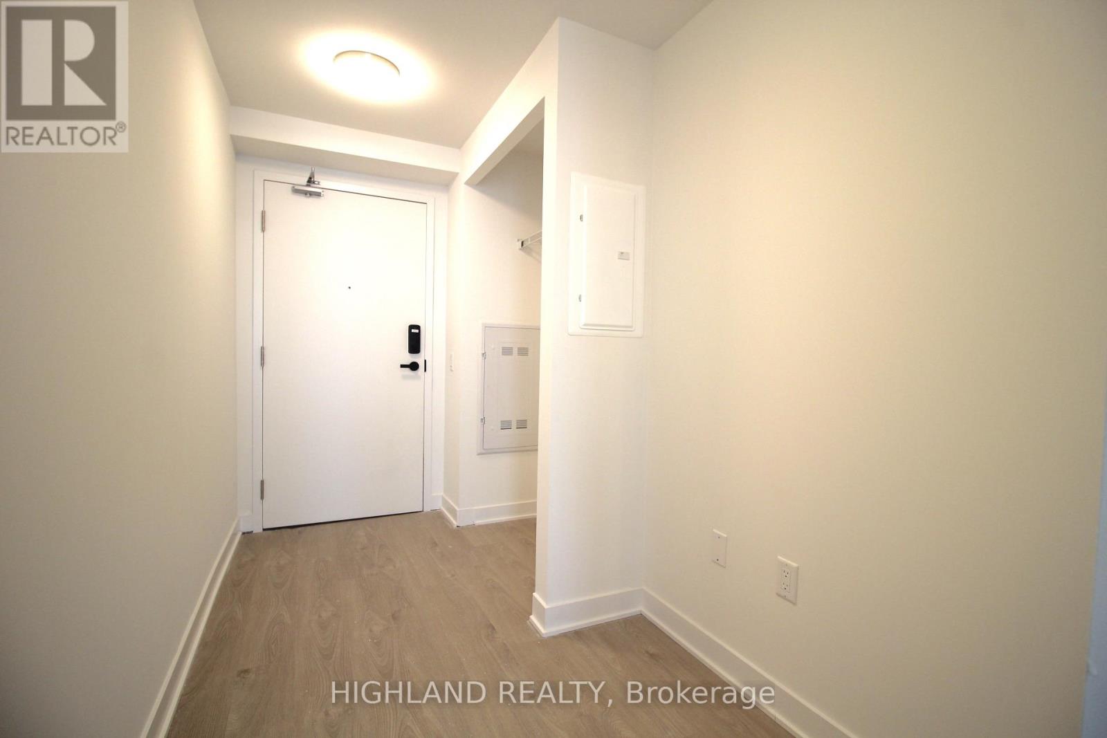 5502 - 3900 Confederation Parkway, Mississauga, Ontario  L5B 0M3 - Photo 2 - W13632184