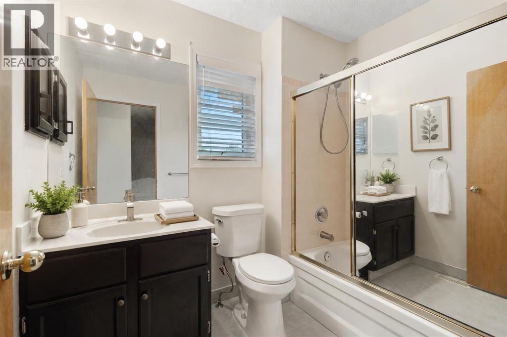 136 Harvest Hills Drive NE, Calgary, Alberta  T3K 3Y1 - Photo 21 - A2331654