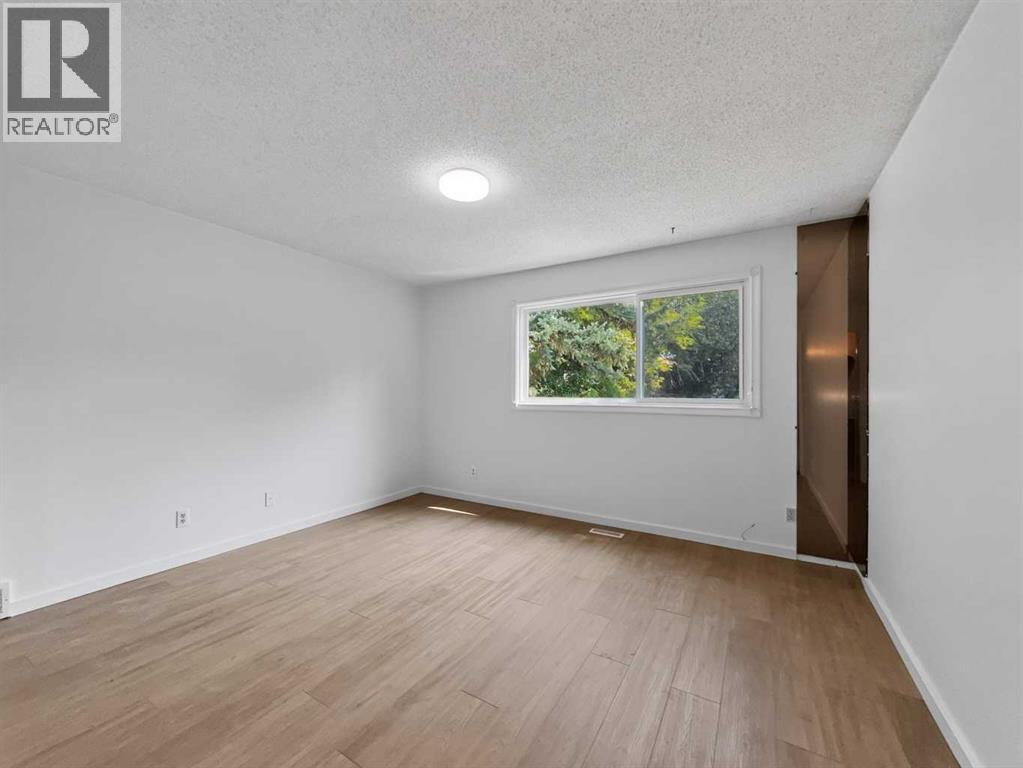 207 Deer Ridge Way SE, Calgary, Alberta  T2J 5Y8 - Photo 22 - A2334120