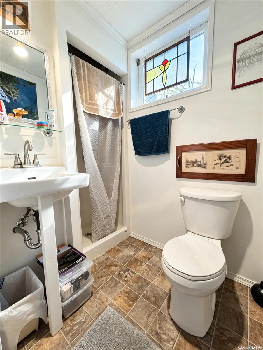 203 Pottery Street, Eastend, Saskatchewan  S0N 0T0 - Photo 25 - SK044389