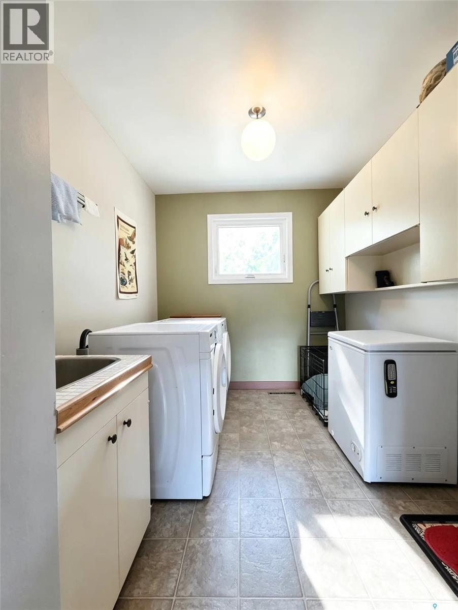 203 Pottery Street, Eastend, Saskatchewan  S0N 0T0 - Photo 20 - SK044389
