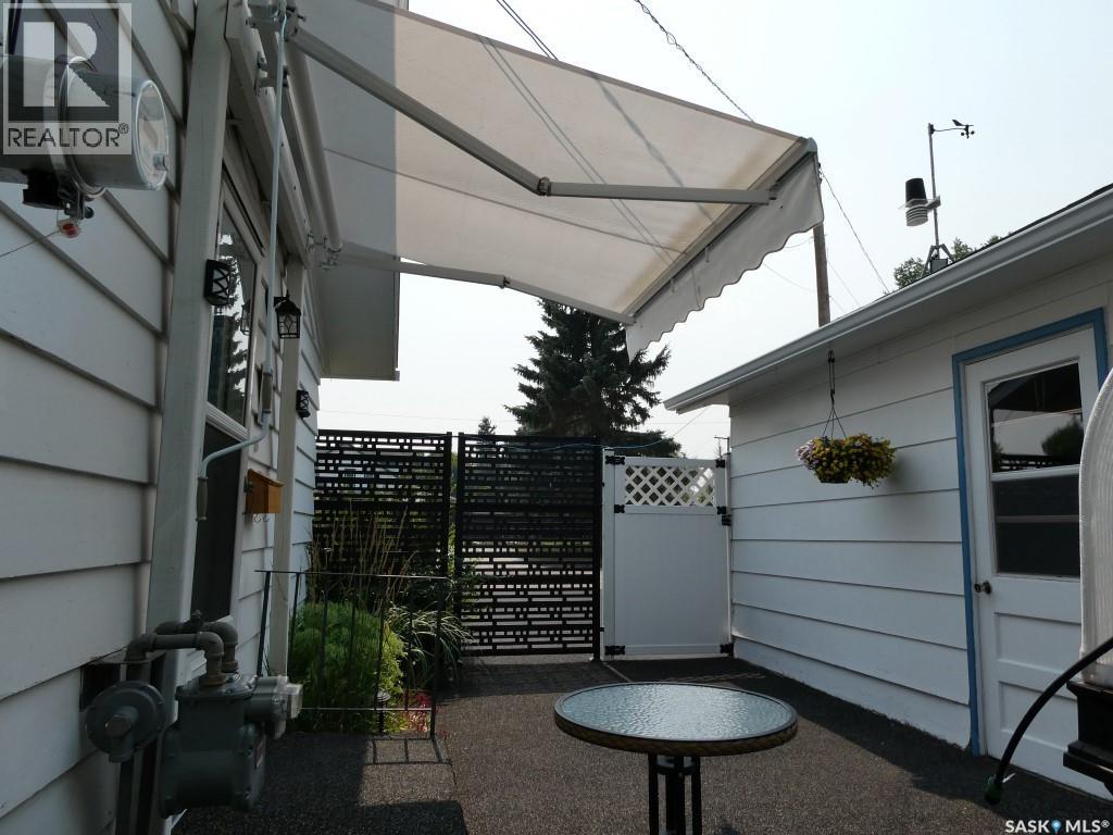 203 Pottery Street, Eastend, Saskatchewan  S0N 0T0 - Photo 30 - SK044389