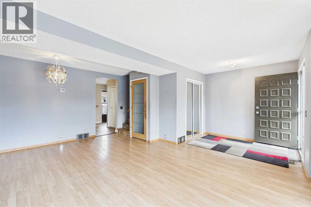 3, 2300 Oakmoor Drive SW, Calgary, Alberta  T2V 4N7 - Photo 7 - A2329915