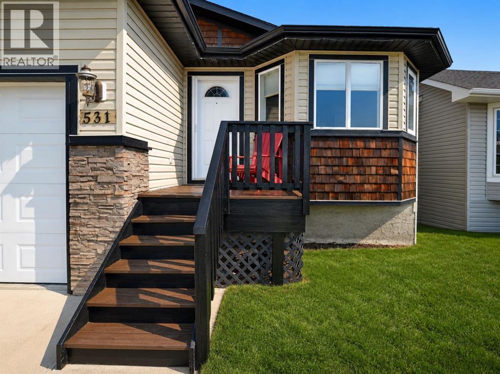 531 Country Meadows Way, Diamond Valley, Alberta  T0L 2A0 - Photo 3 - A2330486