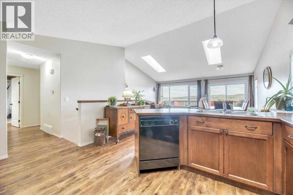 531 Country Meadows Way, Diamond Valley, Alberta  T0L 2A0 - Photo 6 - A2330486