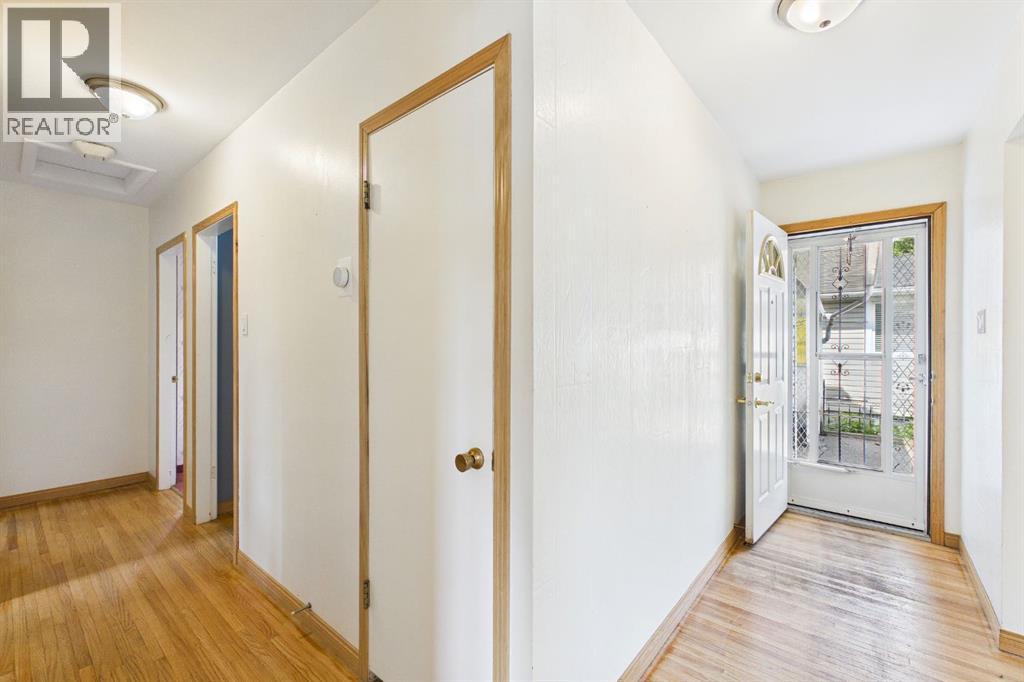 83 Westover Drive SW, Calgary, Alberta  T3C 2S7 - Photo 15 - A2333296