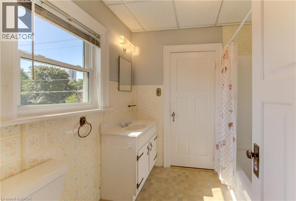 224 Weber Street E, Kitchener, Ontario  N2H 1E8 - Photo 24 - 40852936