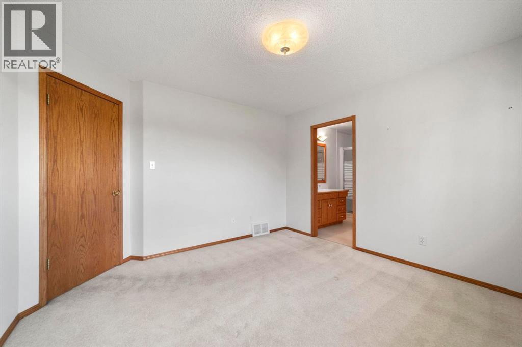 3806 50 Street, Camrose, Alberta  T4V 4B8 - Photo 22 - A2333747