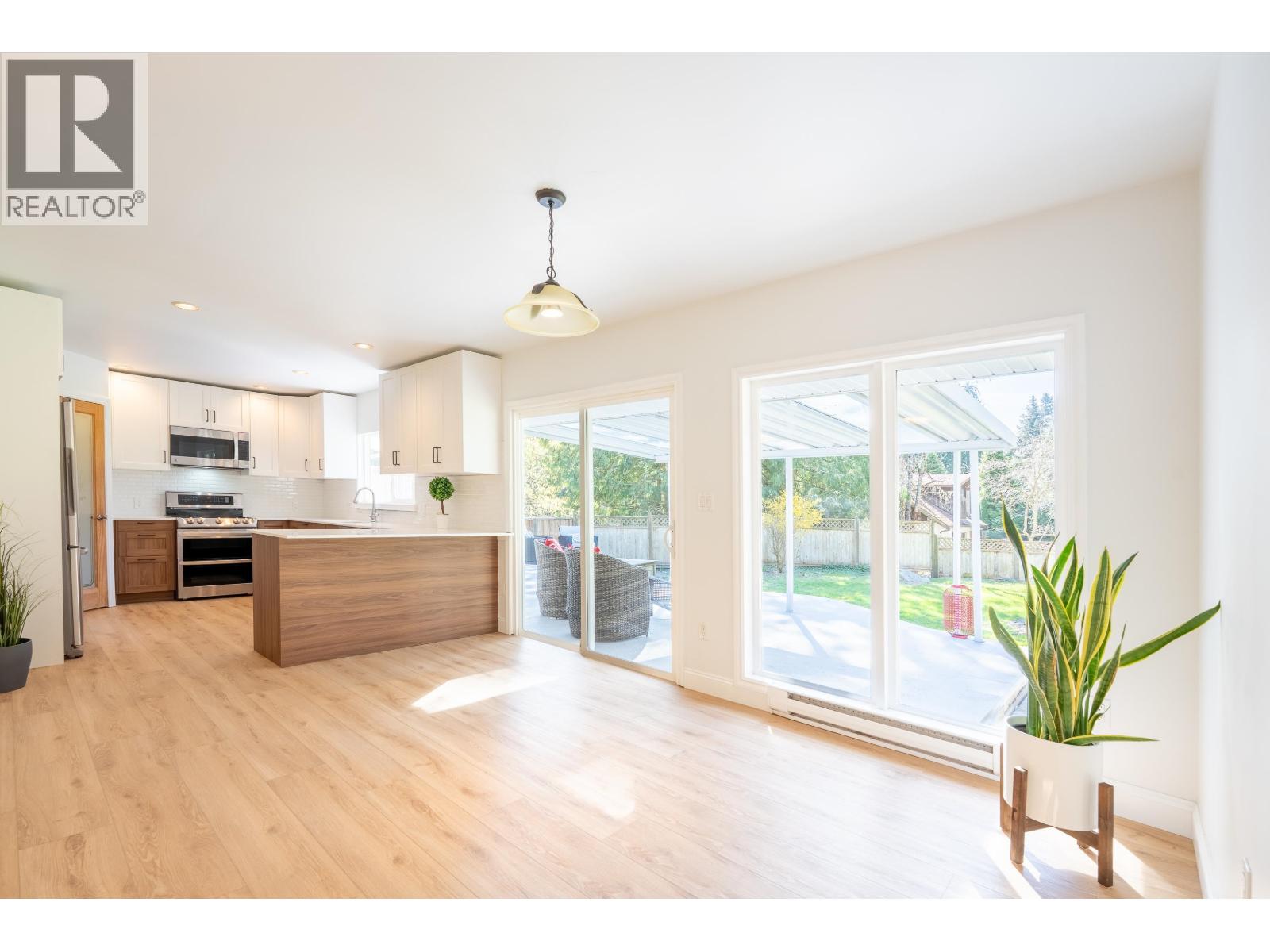 1565 Jack Road, Sechelt, British Columbia  V7Z 0A1 - Photo 8 - R3111077