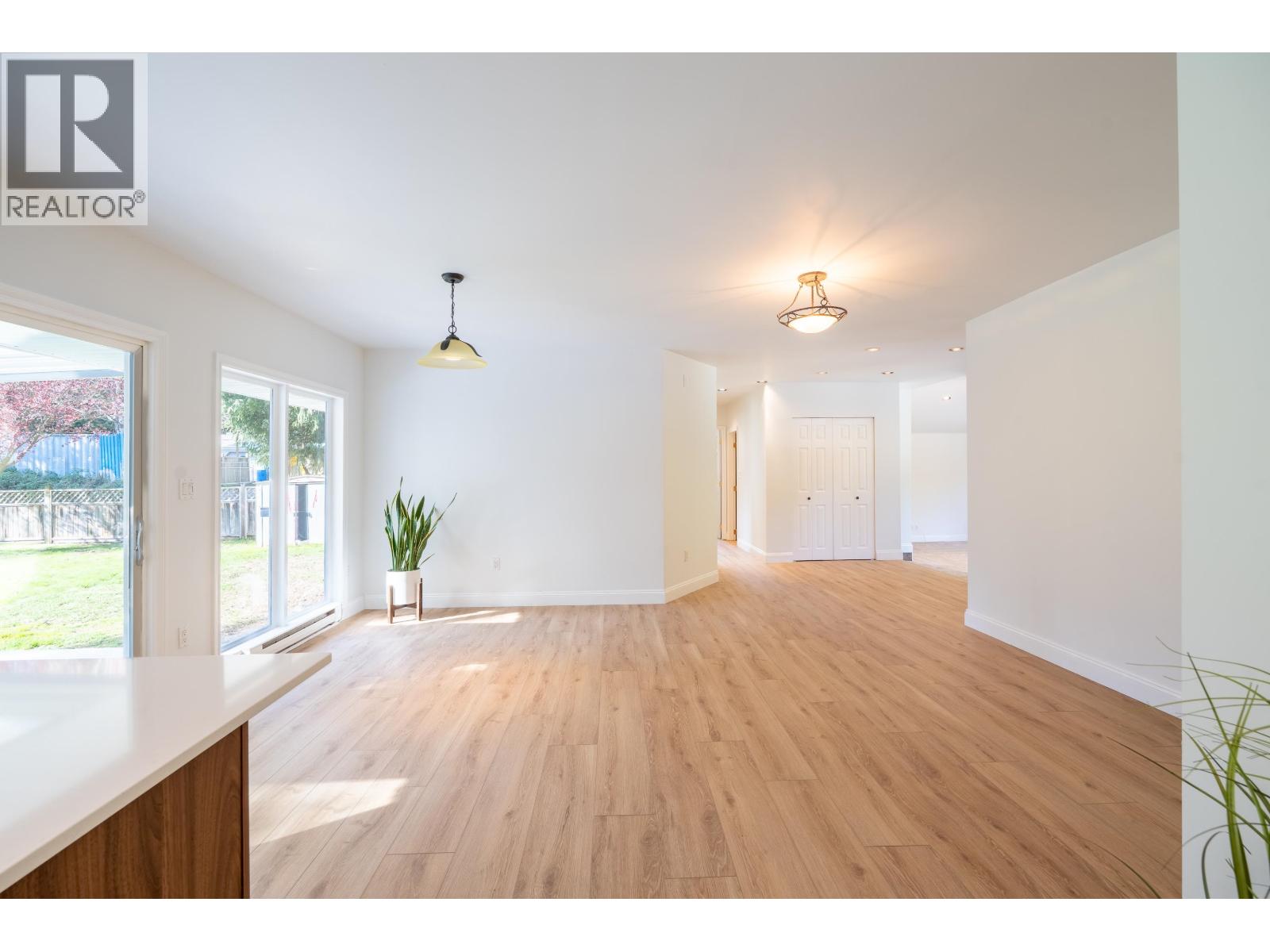 1565 Jack Road, Sechelt, British Columbia  V7Z 0A1 - Photo 7 - R3111077
