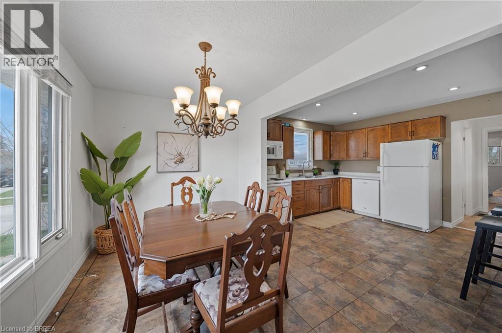 1 Osijek Crescent, Brantford, Ontario  N3P 1Z3 - Photo 12 - 40849861