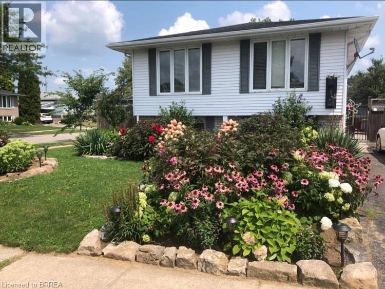 1 Osijek Crescent, Brantford, Ontario  N3P 1Z3 - Photo 2 - 40849861