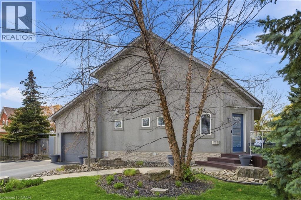10 Rockhaven Lane, Waterdown, Ontario  L8B 0H7 - Photo 2 - 40829235